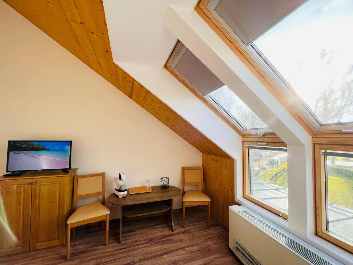 Fisher'S Deluxe Apartments 블로톤퓌레드 외부 사진