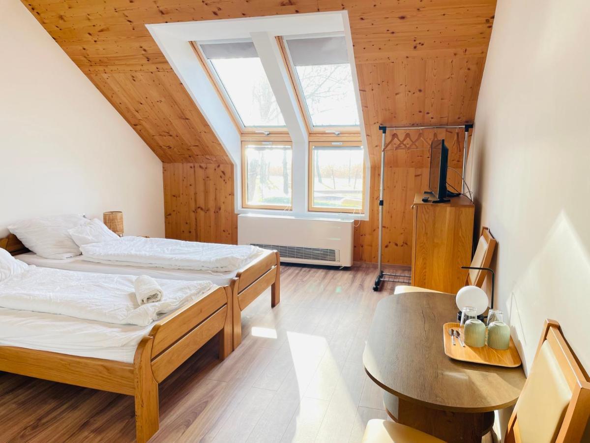Fisher'S Deluxe Apartments 블로톤퓌레드 외부 사진