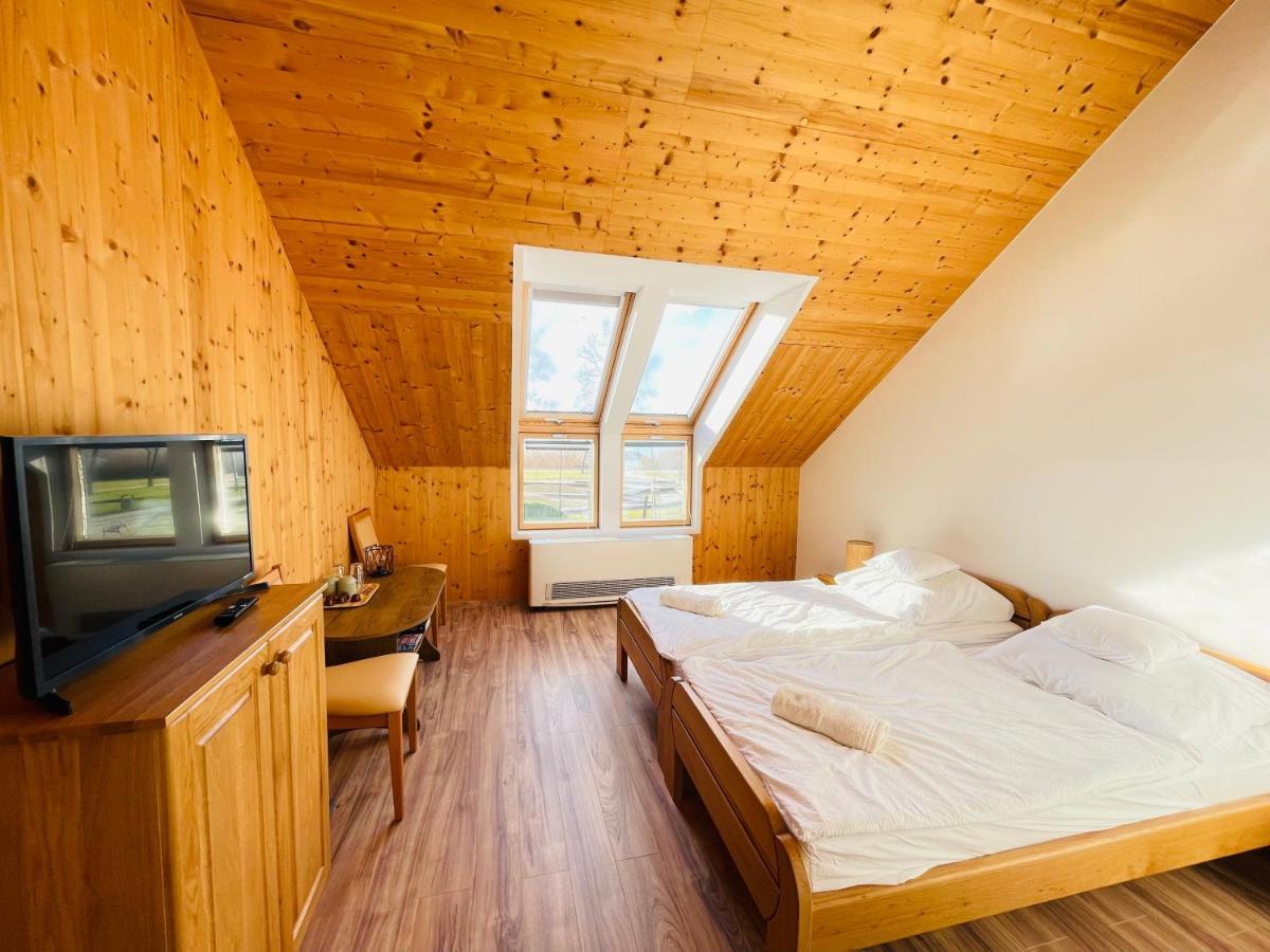 Fisher'S Deluxe Apartments 블로톤퓌레드 외부 사진