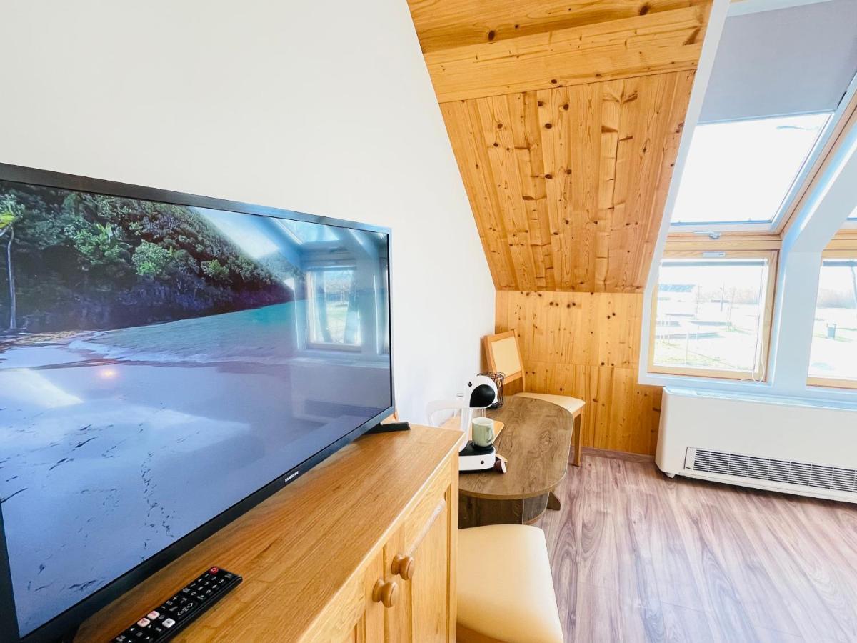 Fisher'S Deluxe Apartments 블로톤퓌레드 외부 사진