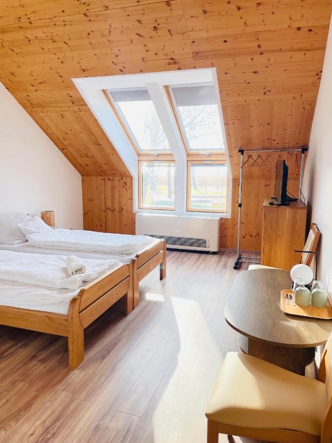 Fisher'S Deluxe Apartments 블로톤퓌레드 외부 사진